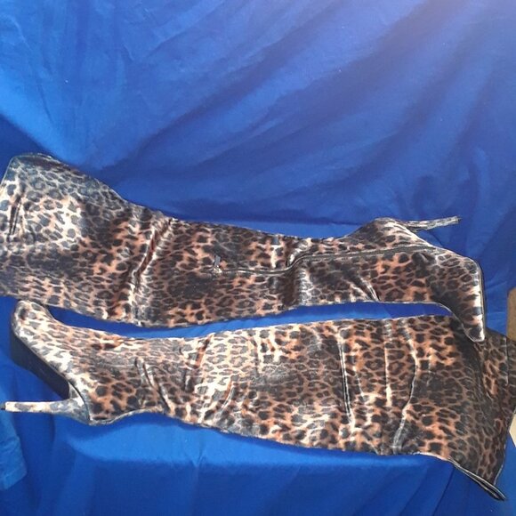 DEDICATE OVER THE KNEE BOOTS / CRUSH VELVET / LEOPARD - Picture 7 of 7